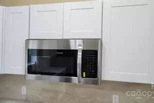 306 E Ratchford Ave, Gastonia, NC 28054 - Photo 10