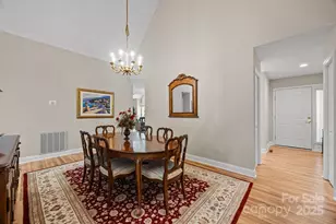 123 Carriage Walk Ln, Hendersonville, NC 28791 - Photo 4