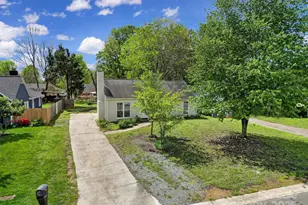 8520 Mission Hills Rd, Charlotte, NC 28227 - Photo 2