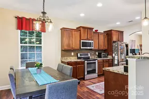 22 Streamside Dr, Hendersonville, NC 28791 - Photo 14