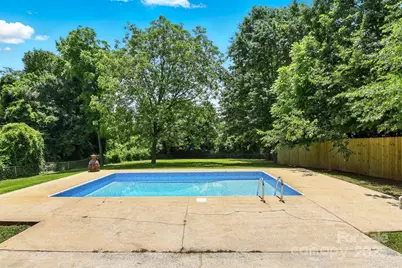 1837 6th Avenue NW, Hickory, NC 28601 - Photo 26