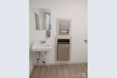 10525 Albemarle Road, Charlotte, NC 28227 - Photo 6