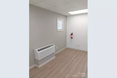 10525 Albemarle Road, Charlotte, NC 28227 - Photo 4