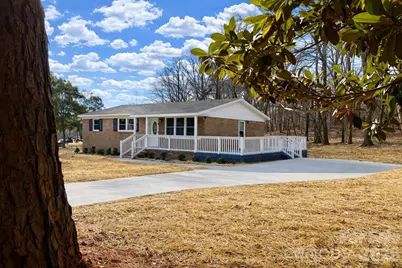 2201 Airdale Road, Lancaster, SC 29720 - Photo 2