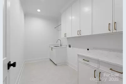 2921 Windsor Avenue, Charlotte, NC 28209 - Photo 28