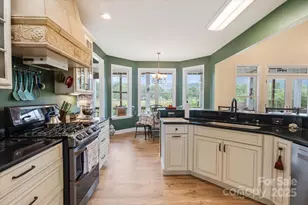 30 Linn Garden Ln, Swannanoa, NC 28778 - Photo 12