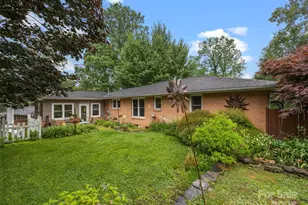 107 Edgehill Rd, Hendersonville, NC 28739 - Photo 4