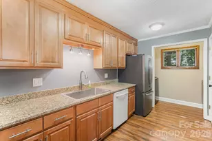 110 Hidden Valley St, Cherryville, NC 28021 - Photo 6