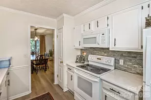 503 Crowfields Ln, Asheville, NC 28803 - Photo 8