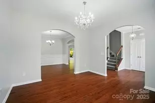 8115 Kelburn Ln, Charlotte, NC 28273 - Photo 6