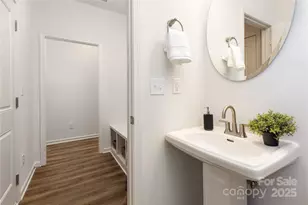 2723 Capitol Dr, Charlotte, NC 28208 - Photo 12