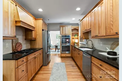 2100 Chesterfield Avenue, Charlotte, NC 28205 - Photo 14