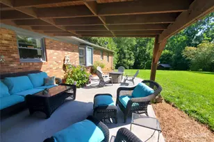 2104 Farmbrook Dr, Statesville, NC 28625 - Photo 34