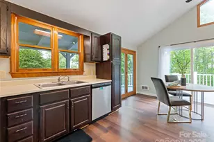 848 Eagles Ridge Rd, Sylva, NC 28779 - Photo 10