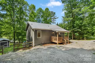 37 Poplar Dr, Rosman, NC 28772 - Photo 2