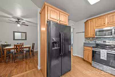 2 Enka Orchard Street, Candler, NC 28715 - Photo 8