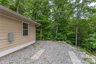 930 Big Raven Ln, Saluda, NC 28773 - Photo 32