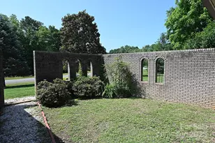 157 Blackberry Ln, Taylorsville, NC 28681 - Photo 4