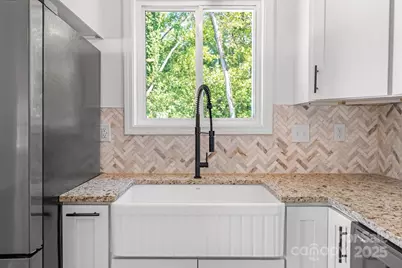 514 N Mulberry Street, Cherryville, NC 28021 - Photo 10