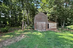 8122 Hutchison Ln, Vale, NC 28168 - Photo 42