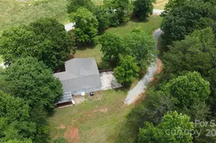 121 C & K Dr, Taylorsville, NC 28681 - Photo 4