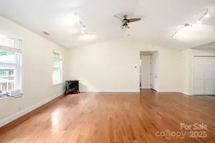 29 Honey Hollow Ln, Fairview, NC 28730 - Photo 8