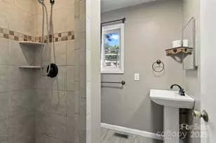 324 Whispering Hills Dr, Hendersonville, NC 28792 - Photo 12