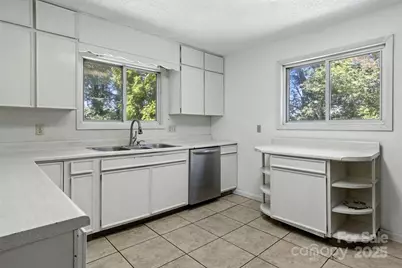 324 Whispering Hills Drive, Hendersonville, NC 28792 - Photo 2