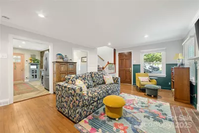 2034 Lanier Avenue, Charlotte, NC 28205 - Photo 6
