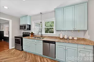 2034 Lanier Ave, Charlotte, NC 28205 - Photo 12