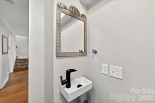 2034 Lanier Ave, Charlotte, NC 28205 - Photo 10