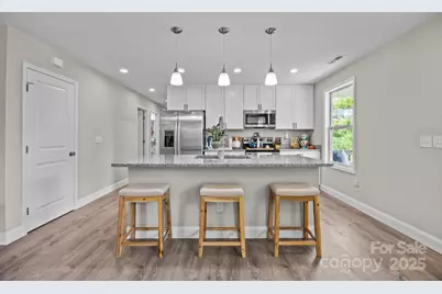 458 Summer Road, Hendersonville, NC 28792 - Photo 8