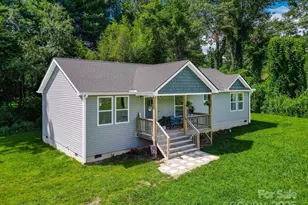 458 Summer Rd, Hendersonville, NC 28792 - Photo 2