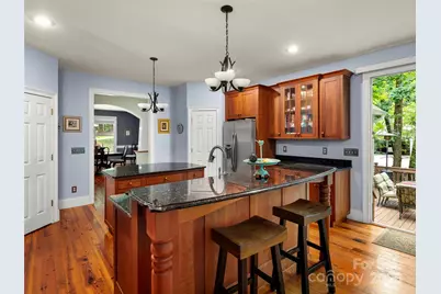 303 S Braeside Court, Asheville, NC 28803 - Photo 12