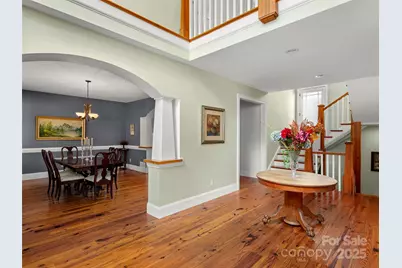 303 S Braeside Court, Asheville, NC 28803 - Photo 6