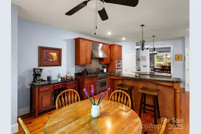 303 S Braeside Court, Asheville, NC 28803 - Photo 14