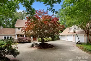 303 S Braeside Ct, Asheville, NC 28803 - Photo 2