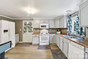 19 Lockman Rd, Maggie Valley, NC 28751 - Photo 12