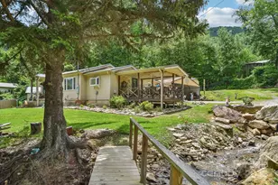 19 Lockman Rd, Maggie Valley, NC 28751 - Photo 2