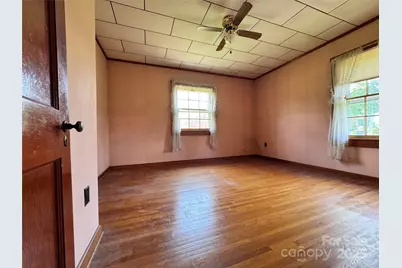 130 N 1st Street, Franklin, NC 28734 - Photo 36