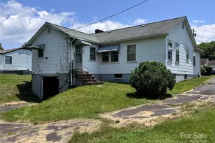 130 N 1st St, Franklin, NC 28734 - Photo 20