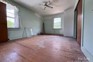 130 N 1st St, Franklin, NC 28734 - Photo 42