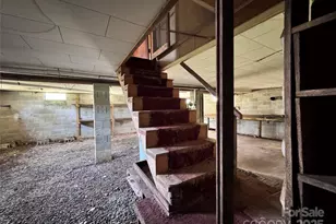 130 N 1st St, Franklin, NC 28734 - Photo 38