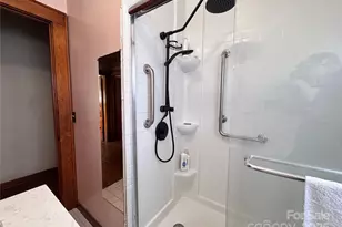 130 N 1st St, Franklin, NC 28734 - Photo 36