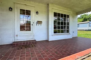 130 N 1st St, Franklin, NC 28734 - Photo 22
