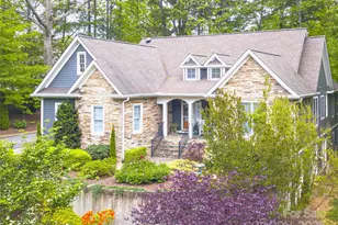 69 Benhurst Ct, Hendersonville, NC 28791 - Photo 2