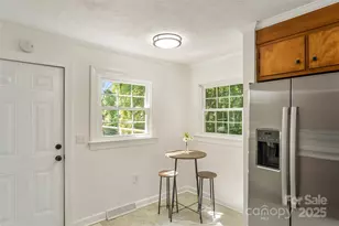 302 White St, Morganton, NC 28655 - Photo 10