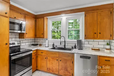 302 White Street, Morganton, NC 28655 - Photo 8