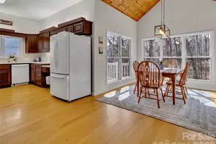 28 Mountain Breeze Dr, Maggie Valley, NC 28751 - Photo 16