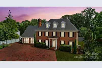 1009 13th Avenue Place NW, Hickory, NC 28601 - Photo 40